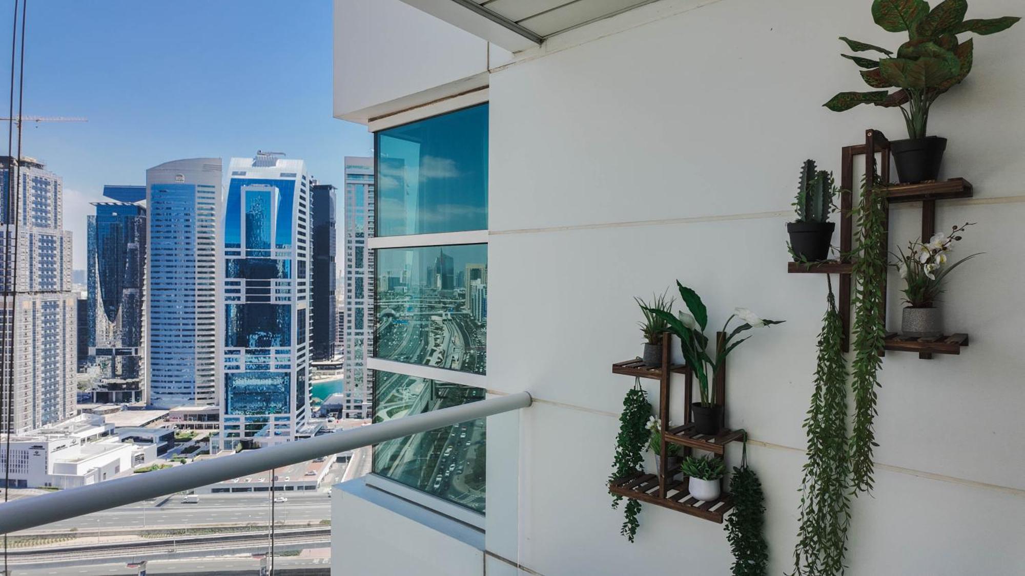 Apartment Sky High 2br Amazing Marina Views Near Metro & Mall *
